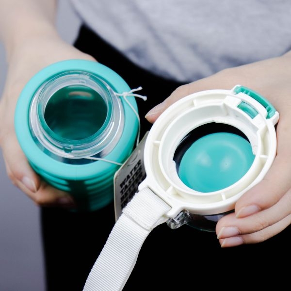 P10630 กระบอกน้ำ อย่างดี พรีเมี่ยม (7*7*25 cm) No.5287 ราคาส่งต่อ 6 ใบ: 300 บ/ใบ