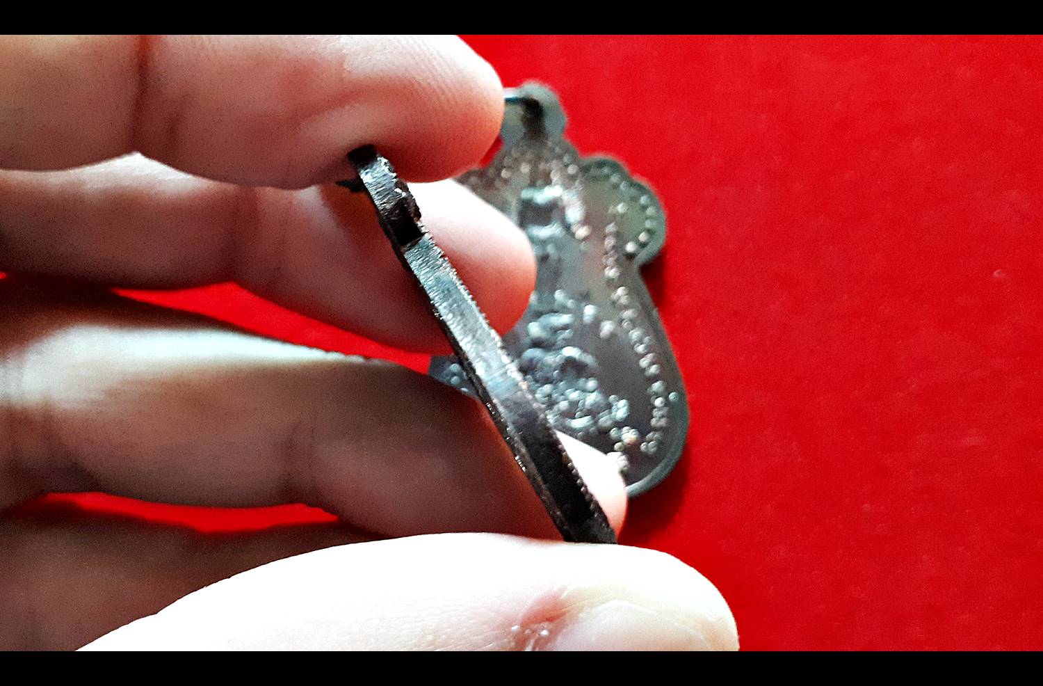 เหรียญพระเจ้าห้ามสมุทรหลังนารายณ์ทรงหนุมาน (พระปางห้ามสมุทร) ปี2526 หลวงปู่สรวง(เทวดาเล่นดิน) หลวงพ่อสร้อย ปลุกเสก ออกวัดเลียบราษร์บำรุง (รับประกันแท้และทัน)