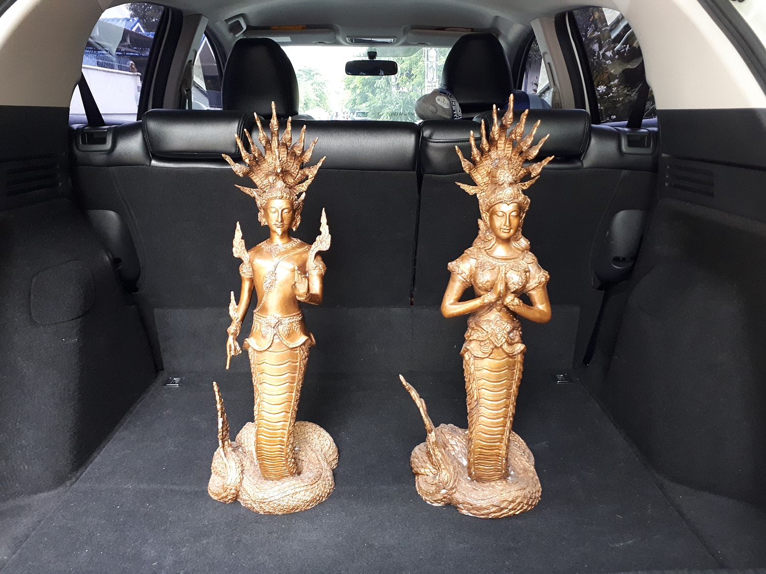 รูปหล่อ พญานาคราช คู่ (ท่านปู่นาคา-ปู่ศรีสุทโธ ท่านยานาคี-ศรีปทุมวัน) พญานาคปรก 9ตน 9หัว โลหะทองเหลืองรมดำ (ขนาดบูชา องค์ขนาดใหญ่ สูง 25นิ้ว) (ขายปลีก ขายส่ง)