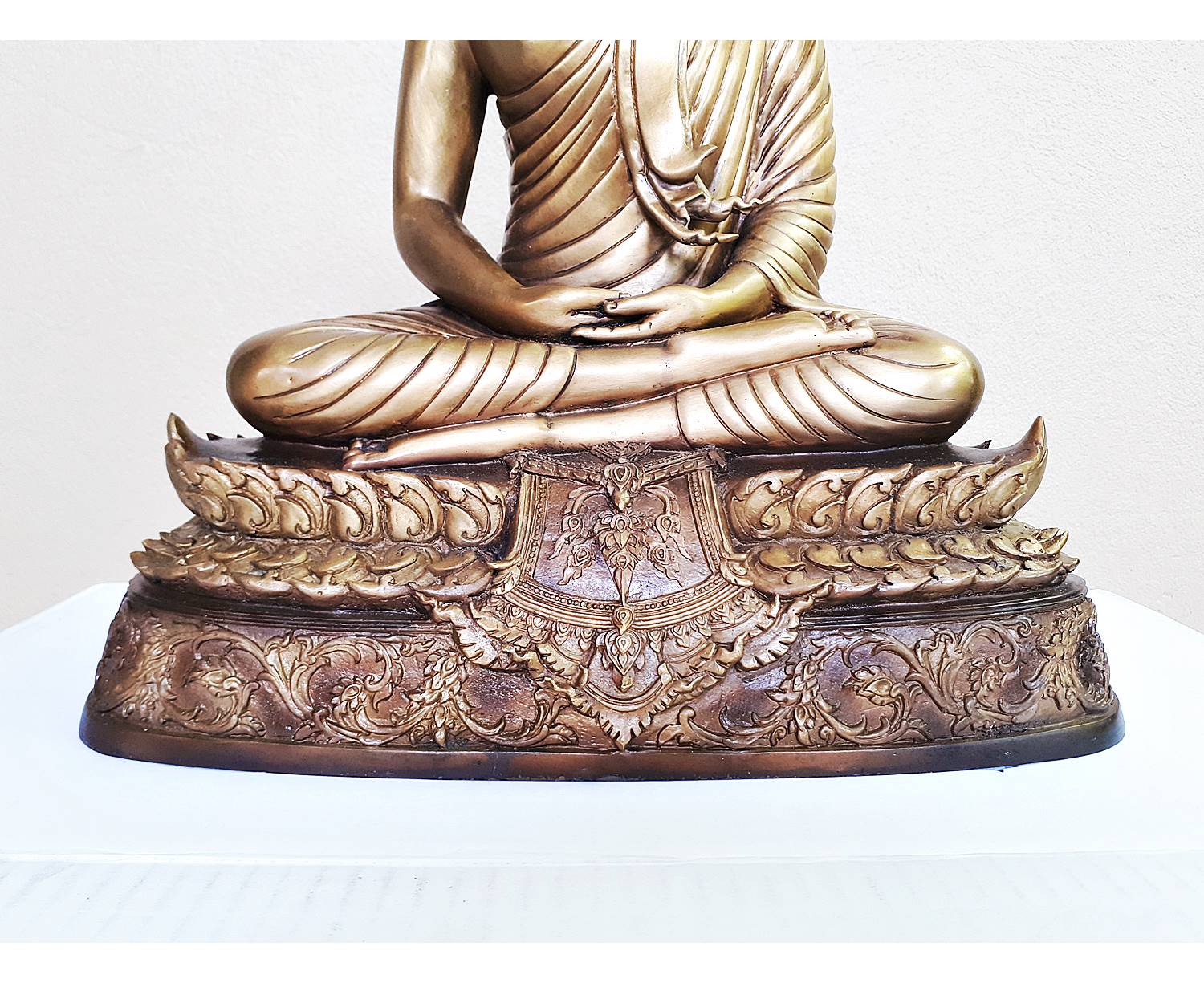 รูปหล่อ พระปัจเจกพระพุทธเจ้า (พระเกศ2แฉก ตามแบบวัดท่าซุง) ฐานด้านหลังยันต์มหาเศรษฐีเงินล้าน เนื้อทองเหลือง ปี2562 (องค์ใหญ่ขนาดบูชา ขนาด หน้าตัก9นิ้ว ฐาน12นิ้ว ลึก7นิ้ว สูง16นิ้ว) - หลวงพ่อเล็ก วัดท่าขนุน