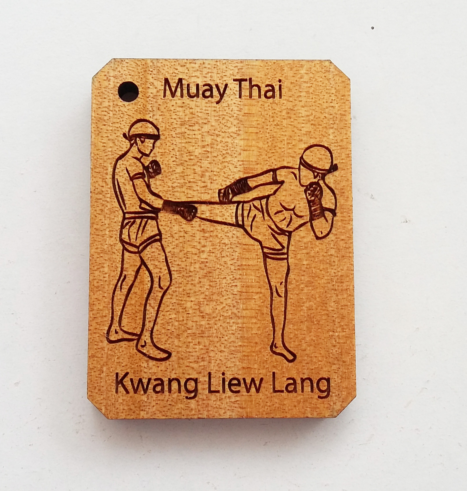 พวงกุญแจไม้แกะสลัก แม่ไม้มวยไทย-กวางเหลียวหลัง