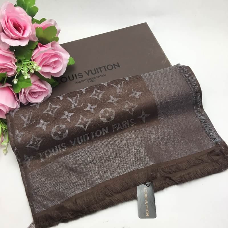 ผ้าพันคอ l ผ้าคลุมไหล่ l silk สีน้ำตาล