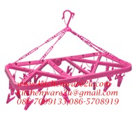 P00098 พวงตากผ้าพลาสติกแบบพับได้ กิ๊ฟ 20 ตัว (ราคาส่งต่อ 12 แผง)