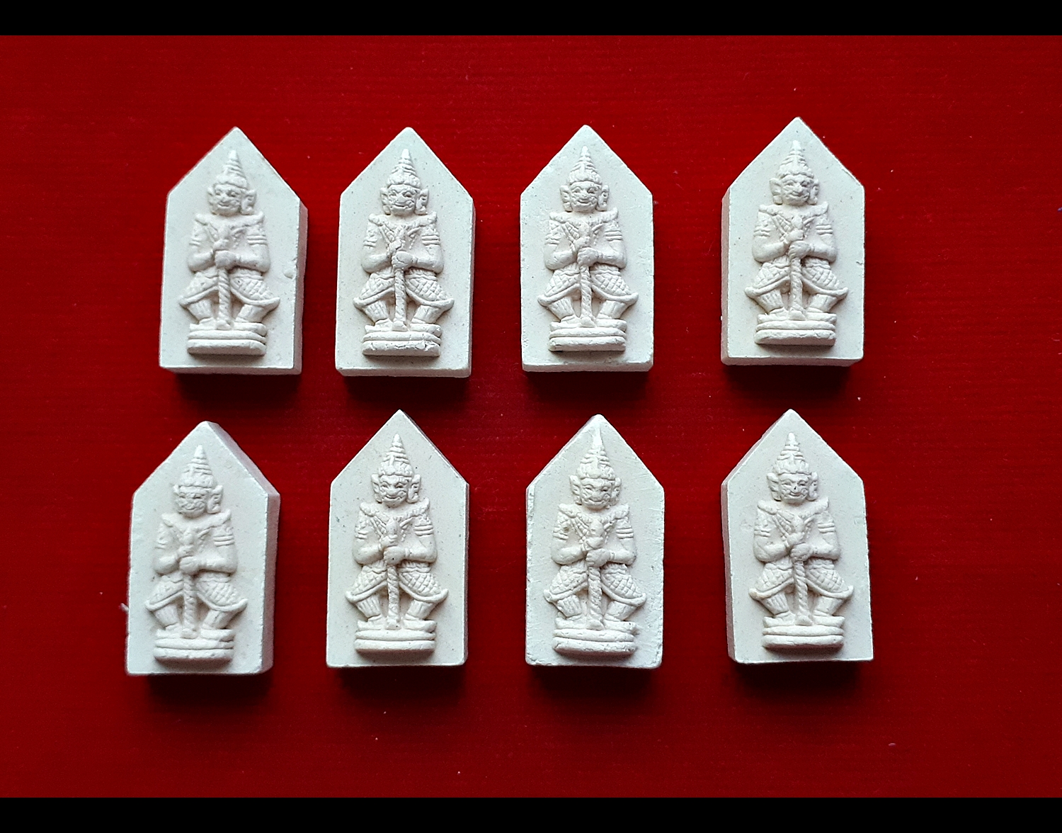 ท้าวเวสสุวรรณ (ท้าวกุเวร หรือ ไฉ่ชิงเอี๊ย) (องค์ขนาดเล็กจิ๋ว) เนื้อผง หลวงพ่อหนุน วัดพุทธโมกข์