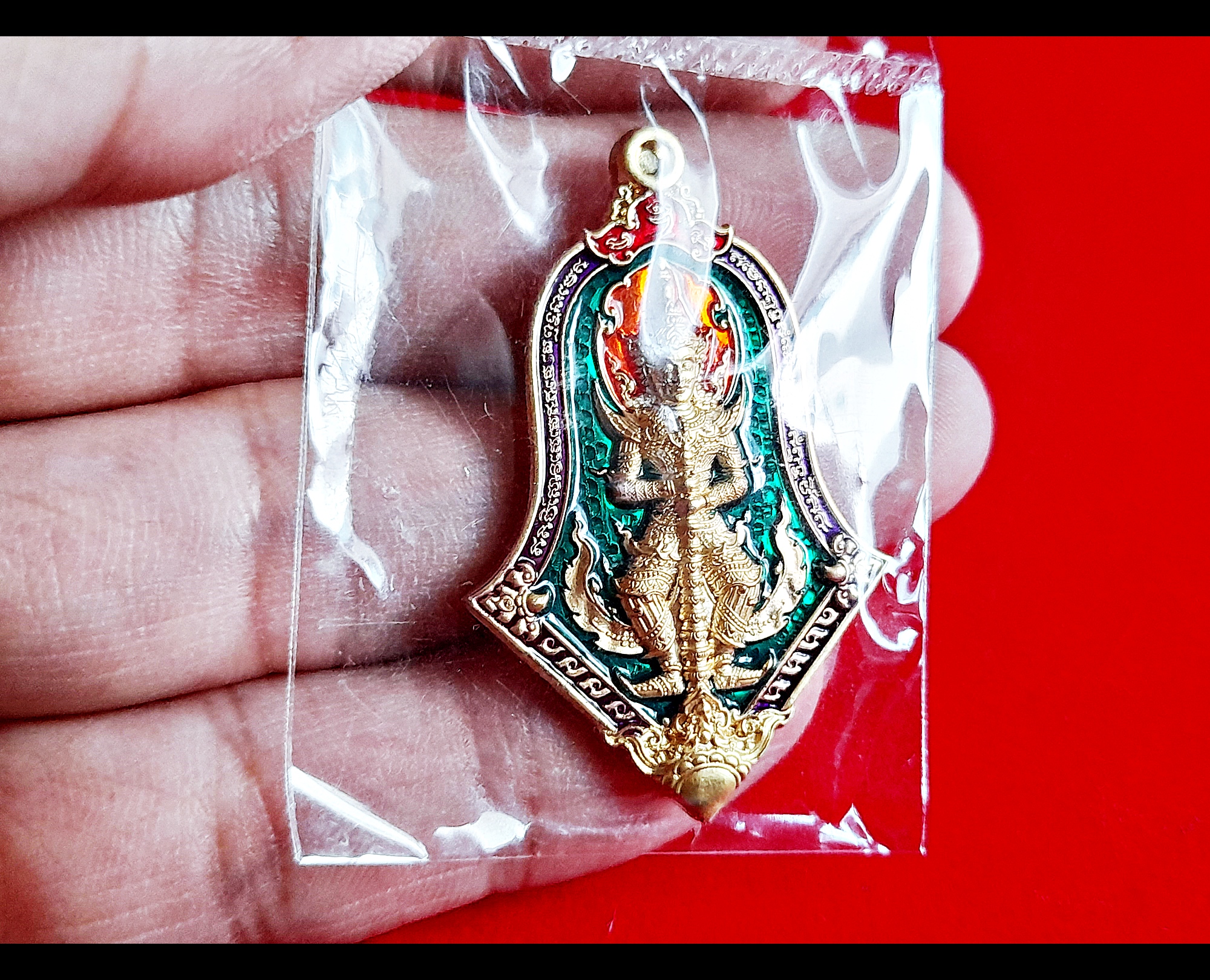 เหรียญท้าวเวสสุวรรณ ปางหน้าเทพบุตร หลังยันต์เกราะเพรช(ตอกโค็ดเจดีย์ ตอกเลขไทย รันเลข สลักนาม หลวงพ่อเล็ก วัดท่าขนุน และยันต์ต่างๆ) เนื้อทองทิพย์ลงยาเขียว ปี2564 #รับประกันแท้ - หลวงพ่อเล็ก วัดท่าขนุน ปลุกเสกเดี่ยว (ณ อุโบสถ วัดท่าขนุน)