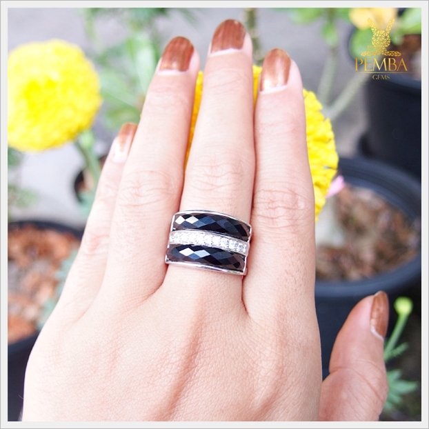 แหวนนิลแท้ 2 แถว แต่งด้วยเพชรCZ สวยเก๋ เงินแท้925 ชุบทองคำขาว