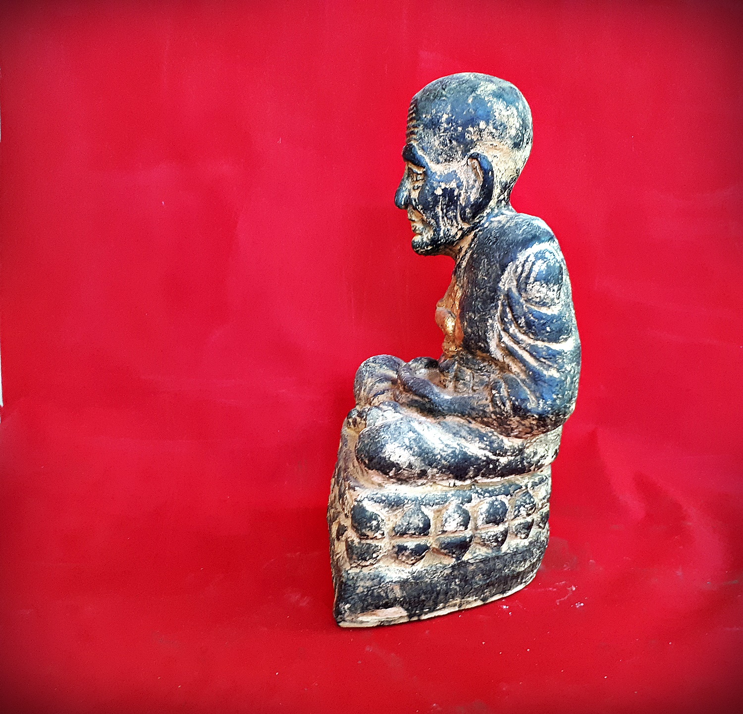 หลวงปู่ทวด หน้าตัก 9นิ้ว เนื้อหิน