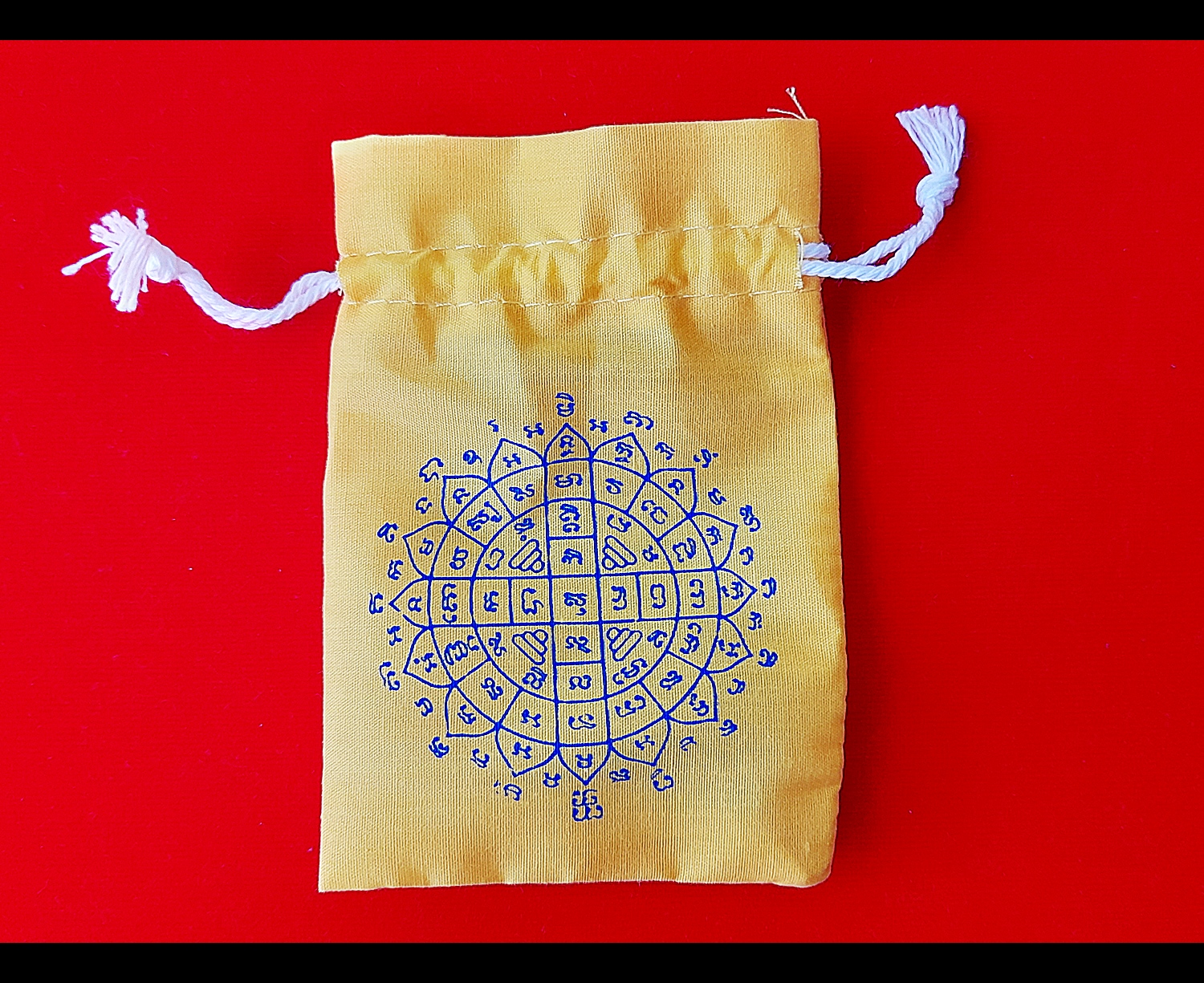 ถุงผ้ายันต์หนุนเสริมดวงเรียกทรัพย์ (ยันต์ สุกิตติมา ยันต์โสฬส) ปี2564 (พิธีพิชัยสงครามโบราณ หลวงปู่พระมหาเถรคันฉ่อง วัดป่าแก้ว มาสงเคราะห์)