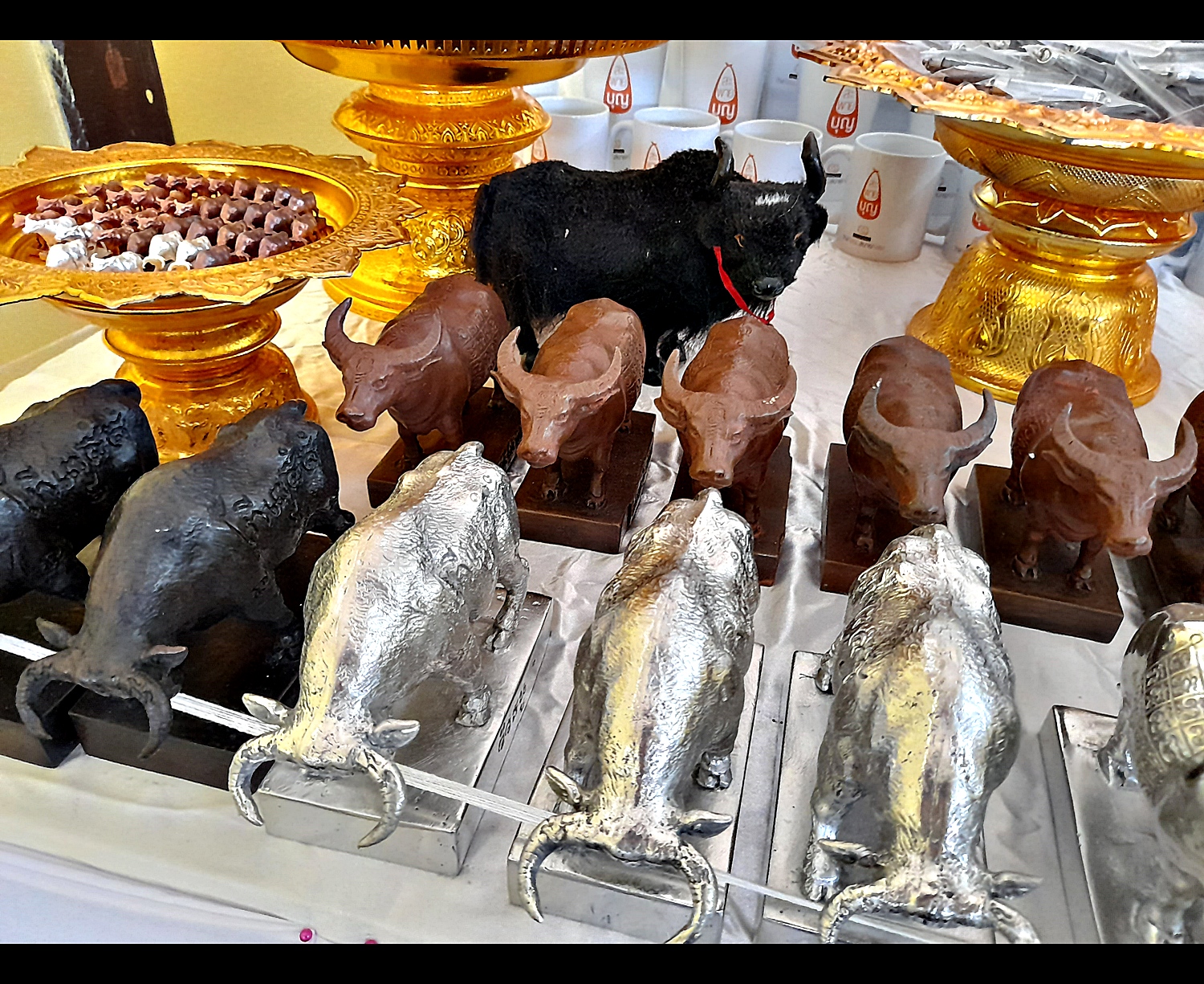 วัวธนู (วัว+ควาย) (ขนาดใหญ่ ตั้งบูชา) (ทำจากหนังขนกูปรีแท้) ปี2563 #รับประกันแท้