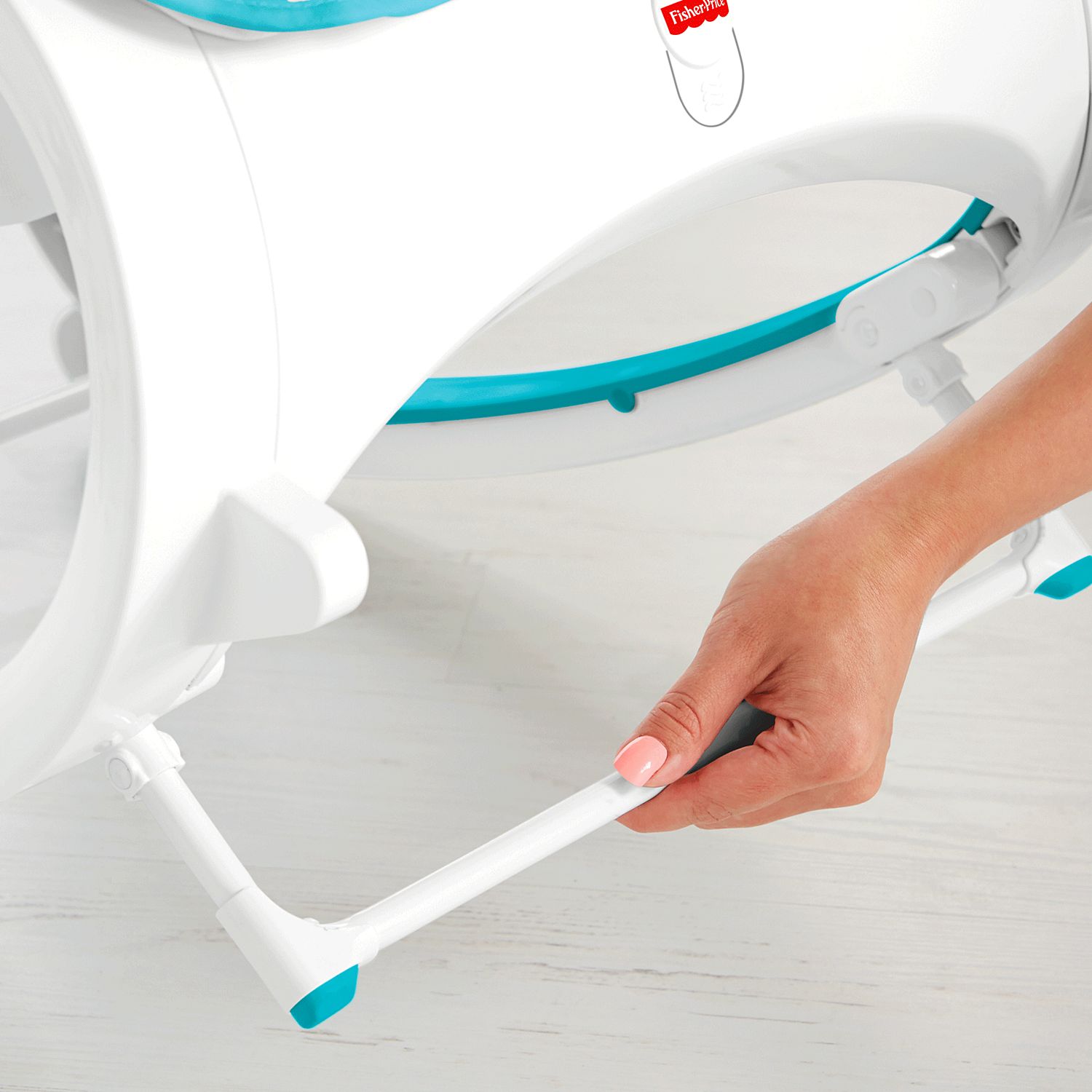 เปลโยกสั่นอัตโนมัติและเก้าอี้โยกเอนกประสงค์ Fisher-Price รุ่น Infant-to-Toddler Rocker (Geo Diamonds)