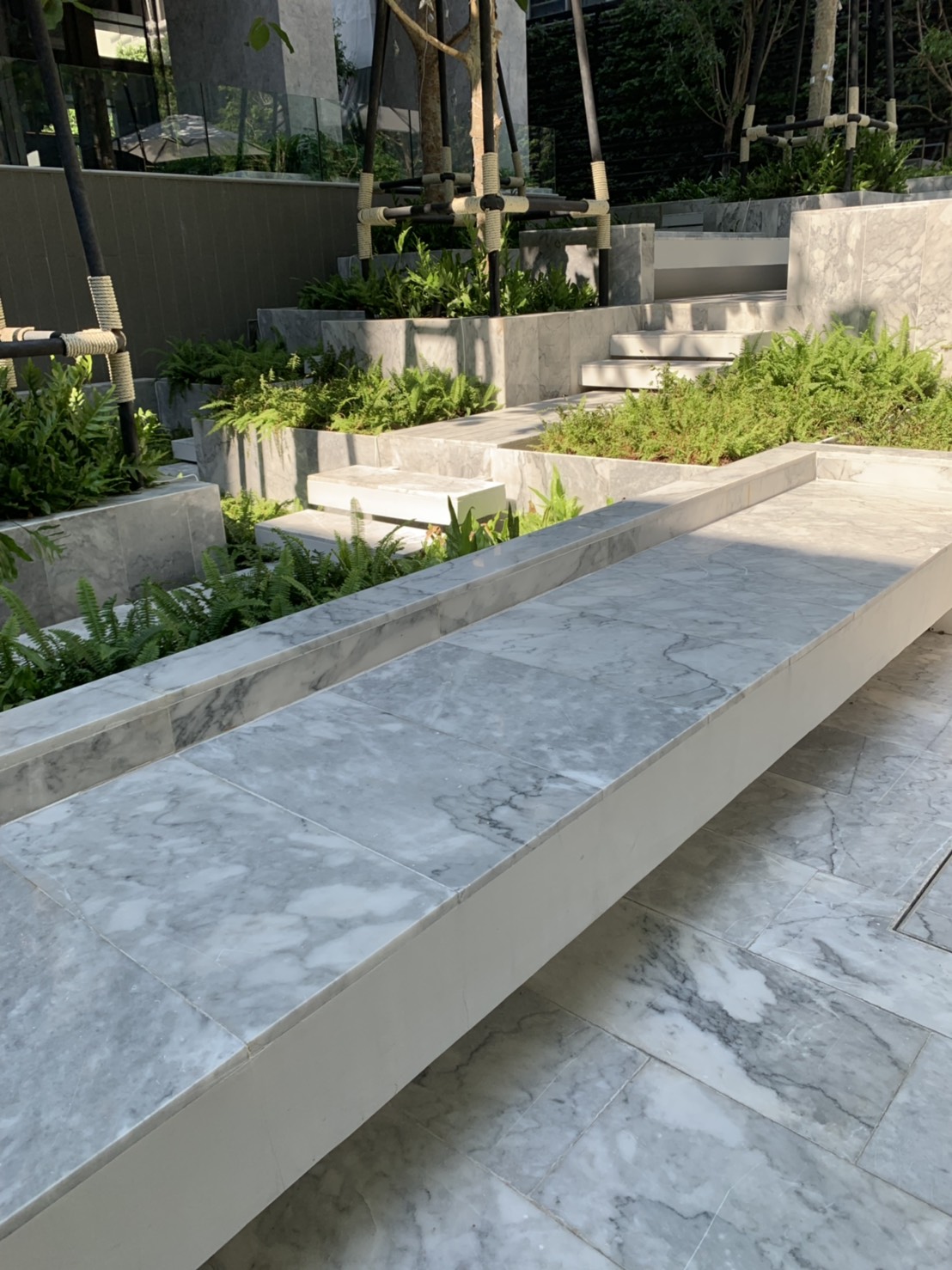 หินอ่อนขาวเทาลายเมฆ (Clouldy White Marble) CWM ขนาด30*30cm