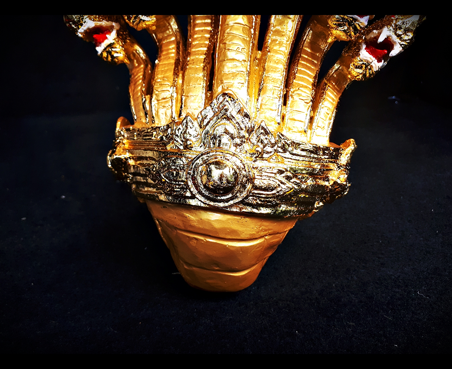 รูปหล่อ พญานาค อนันตนาคราช 7เศียร เลื่อย สีทอง เนื้อโลหะ (ปิดทอง ชุบทองด้าน ยาว14นิ้ว สูง11.5นิ้ว) (ขายปลีก ขายส่ง งานฝีมือสั่งทำหล่อ)