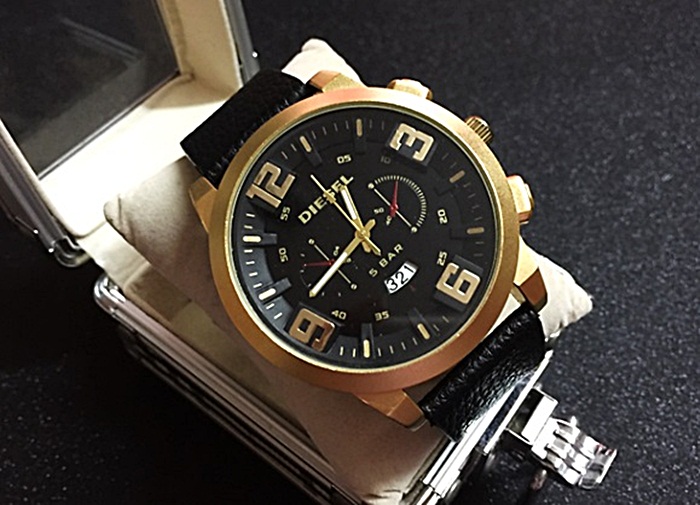 นาฬิกา แฟชั่น Diesel สีทอง สายหนังสีดำ