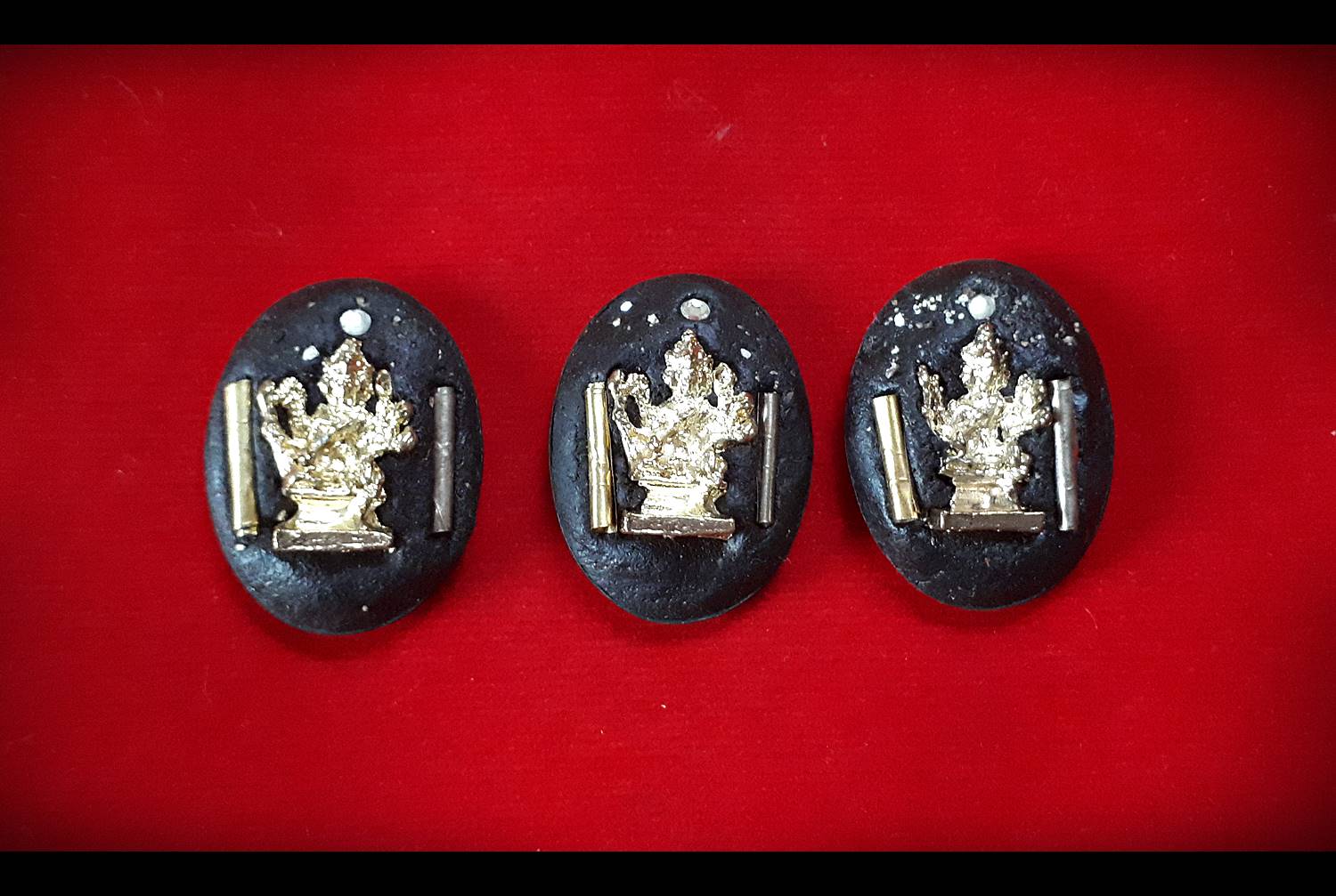 ล็อกเก็ต อ.ฟ้อน ดีสว่าง ออกบูชาในงานไหว้ครู ปี2560