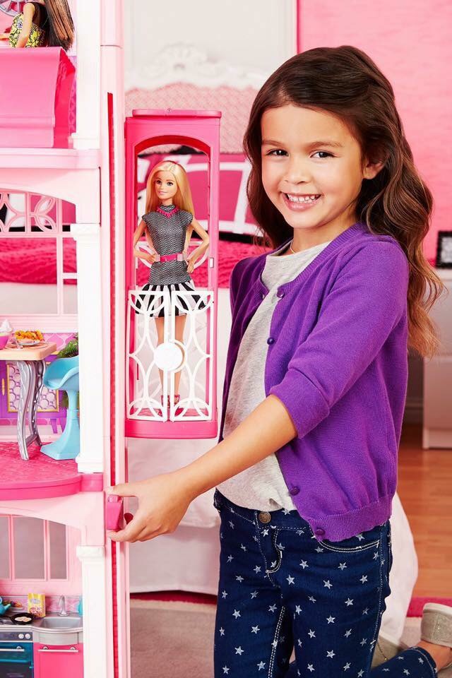 คฤหาสถ์ตุ๊กตาในฝันสำหรับสาวน้อย Barbie Barbie Dreamhouse