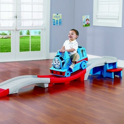 รถไฟโรลเลอร์โคสเตอร์ยอดฮิต Step2 Thomas the Tank Engine Up and Down Roller Coaster