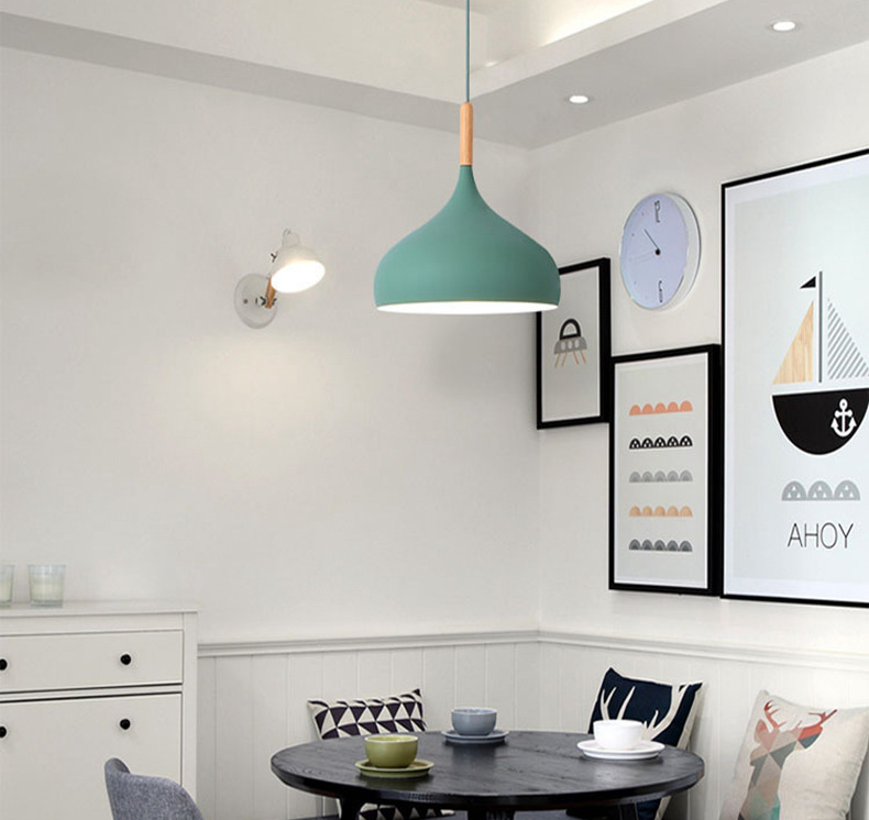 โคมไฟห้อยเพดานนอร์ดิกหัวไม้ ทรงกลมปลายแหลม