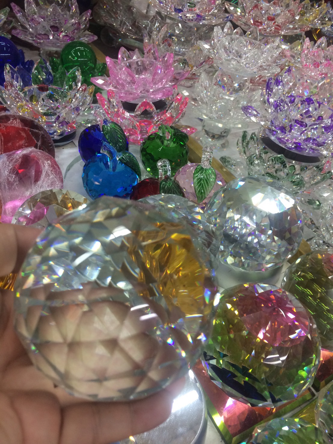 ลูกแก้ว คริสตรัล เหลี่ยม ปรับฮวงจุ้ย สะท้อนแสง (ขนาด 20/15/13/8/6/5/4/3 ซม )