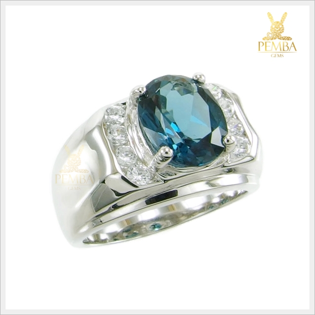 แหวนลอนดอนบลูโทแพซแท้ สีน้ำเงินเข้ม ใส่เสริมอำนาจบารมี นำความโชคดี