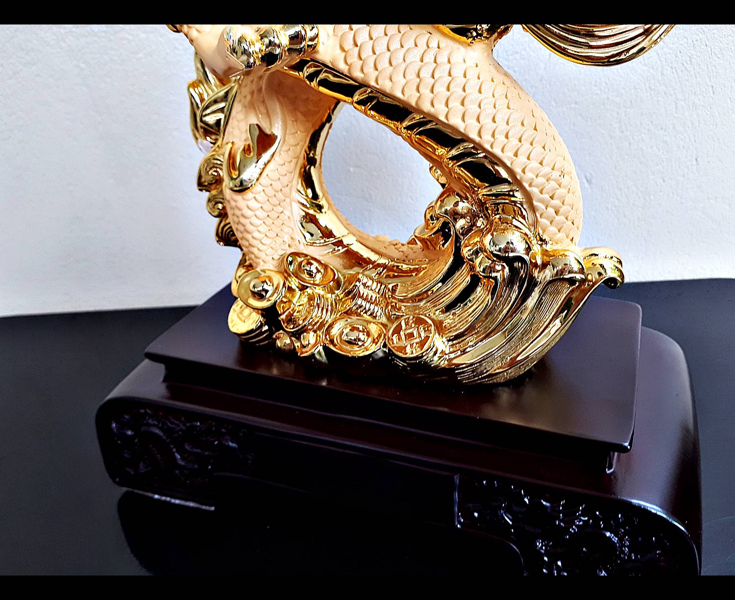 รูปหล่อ รูปปั้น มังกร ขดตัวเลข8 อินฟินิตี้ เนื้อเรซิ่น ชุบทอง (ขนาด10-11นิ้ว)