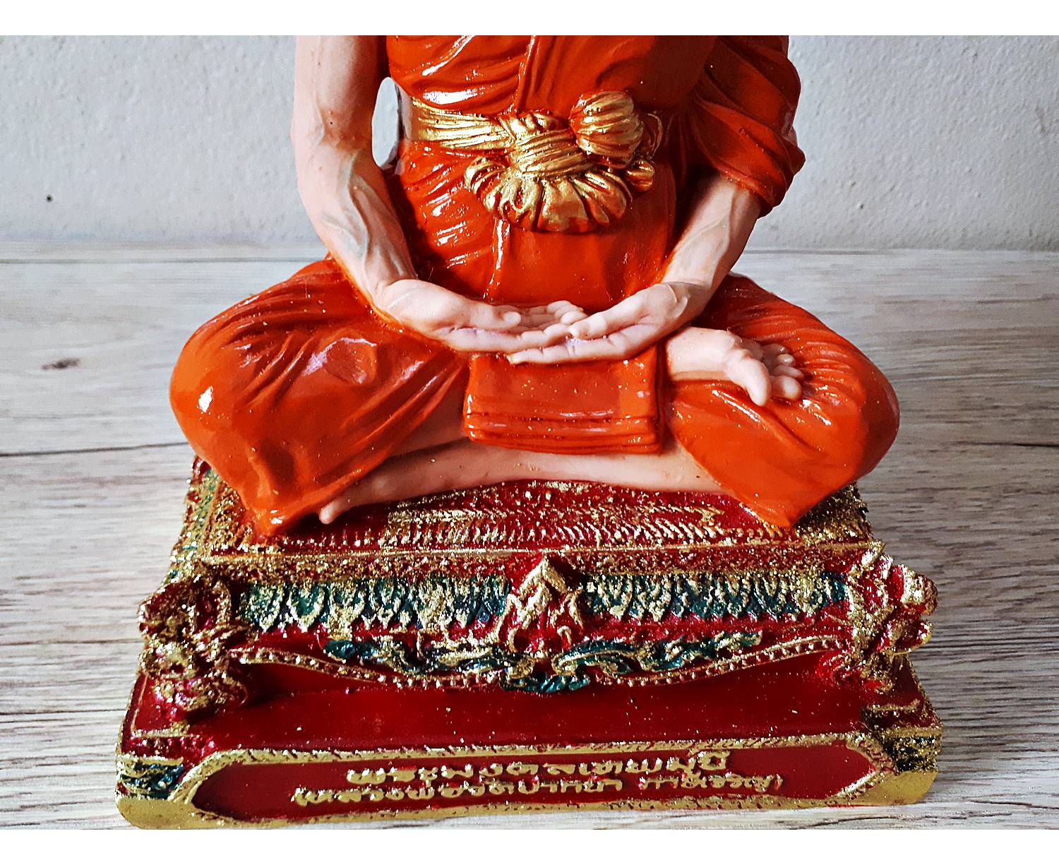 รูปหล่อ หลวงพ่อสด วัดปากน้ำ ภาษีเจริญ เนื้อเรซิ่นลงสี - (หน้าตัก5นิ้ว ฐาน5×7นิ้ว สูง9.5นิ้ว)