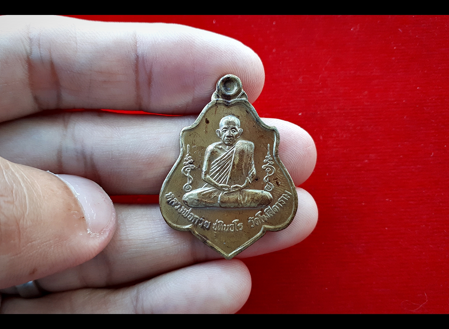 เหรียญโล่ หลวงพ่อกวย หลังหนุมาน ยกพลตัวครู เนื้อชนวน รุ่นแรงครู ปี2560 - (เหรียญพิเศษ แยกจากชุดกรรมการ) #รับประกันแท้