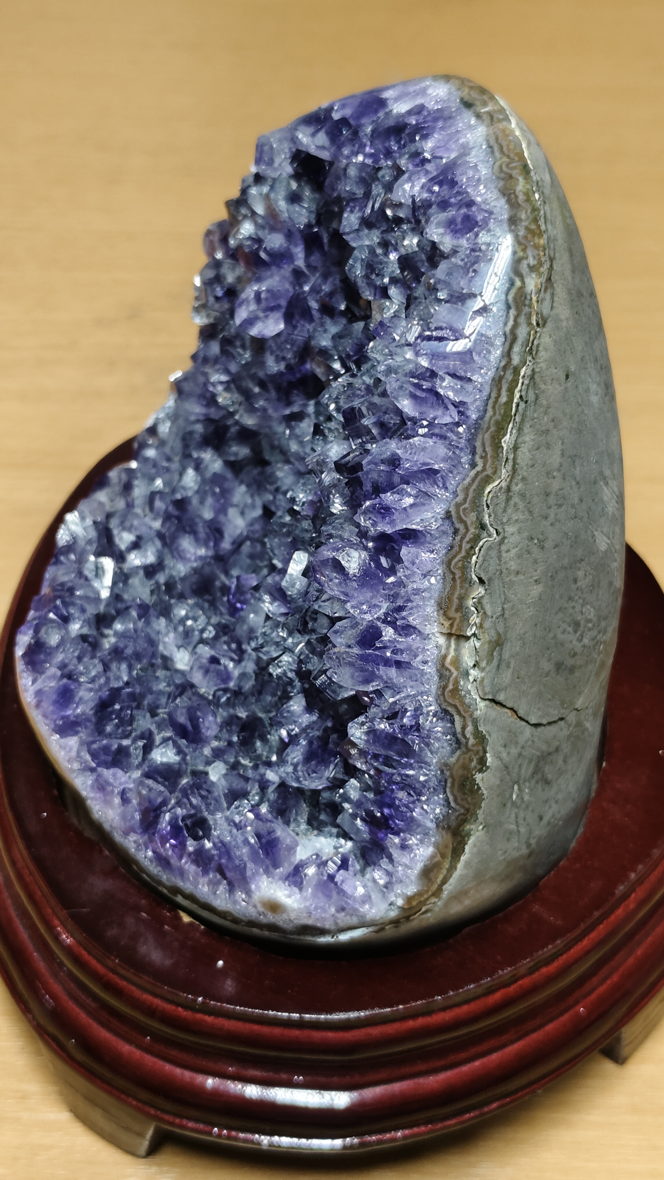 #โพรงหินอเมทิสต์(Amethyst Geode)