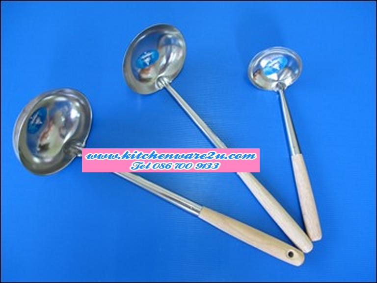 P08337 กระบวยด้ามไม้ 3 นิ้ว TP-034 ราคาส่งต่อ 50 โหล: 600 อัน: เฉลี่ย 8 บ/อัน (ขายส่งยกมัด ยกลัง)