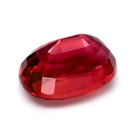 Natural Ruby พลอยทับทิม เกรดสวย รูปไข่ หนัก 2.14 กะรัต สีแดงสวย หวาน ไม่ติดดำ ไม่ติดส้ม ความสะอาดมองตาเปล่าไม่มีตำหนิ ส่องด้วยกล้องขยายสะอาดไม่มีตำหนิ