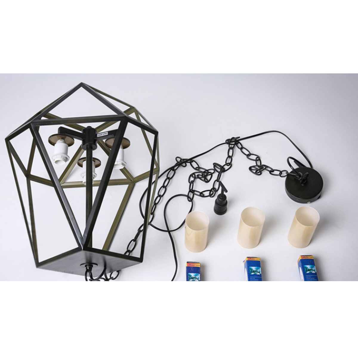 โคมไฟห้อยเพดานเหล็ก เทียน 3 แท่ง