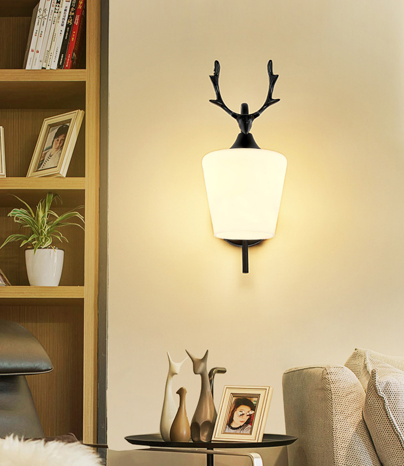 โคมไฟติดผนังภายในรูปหัวกวาง [W-3030]
