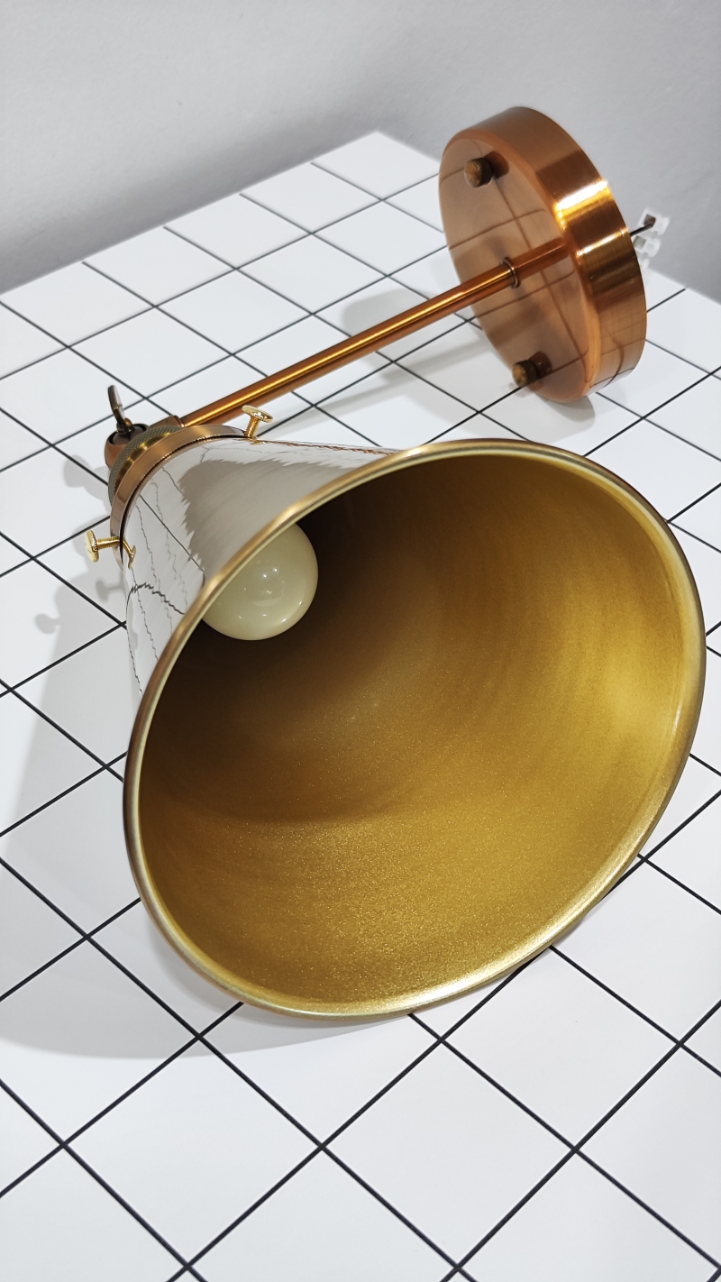 โคมไฟติดผนังสีทอง lron gold [RW1010-D]