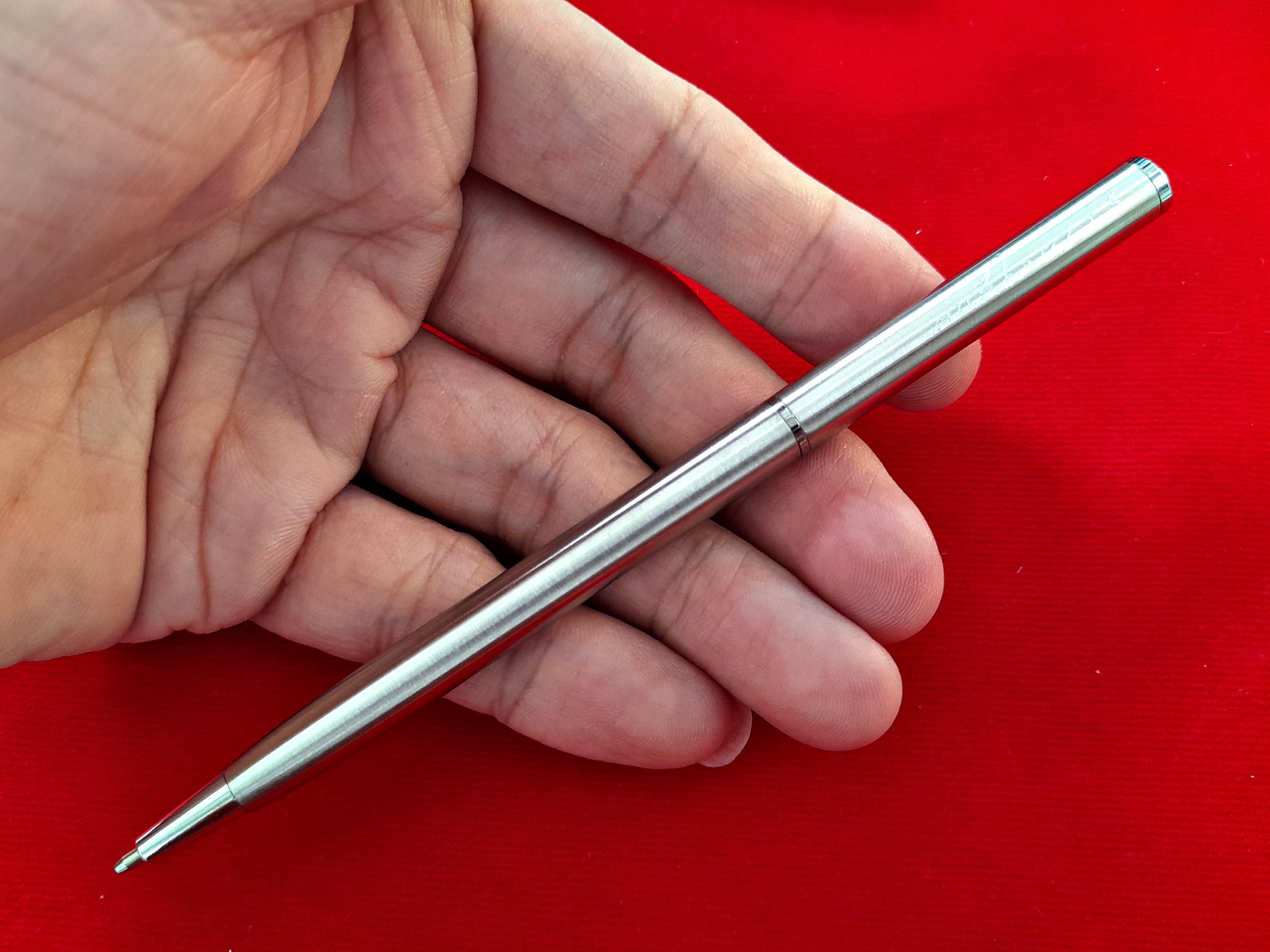 ปากกา (อิทธิคุณ ขีดเขียนเซ็น อะไรก็ง่ายดาย สะดวกสบาย ผ่านตลอด ทั้งยังป้องกันภัย) ปี2565 #รับประกันแท้ - พระอาจารย์มานิตย์ วัดเงิน บางพรหม