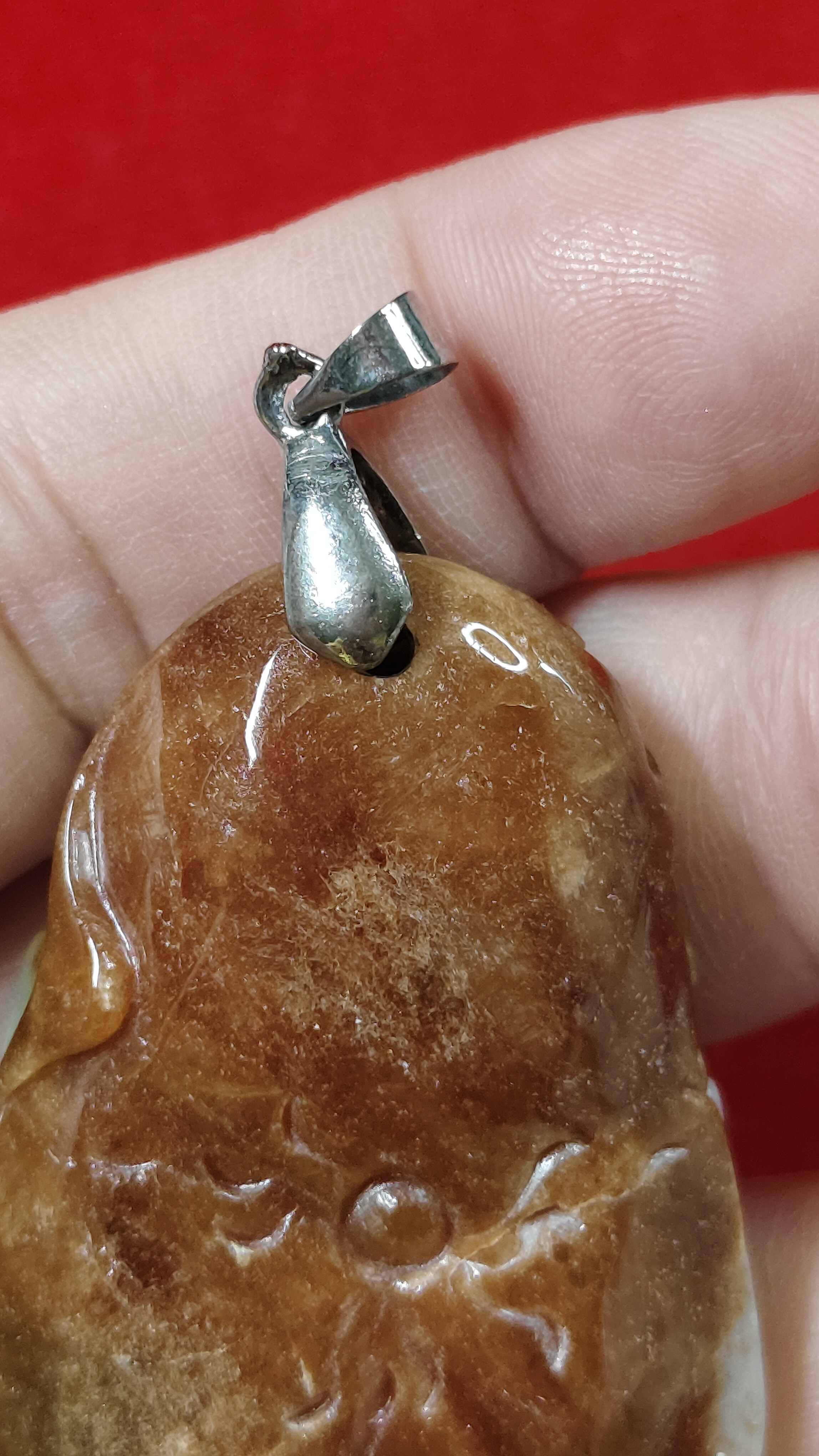 #จี้หยกพม่า 3 สีแกะลายมังกรพ่นไฟ รหัสC-034