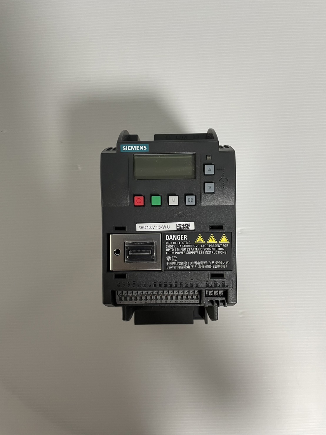 SIEMENS SINAMICS V20 Model:6SL3210-5BE21-5UV0 1.5kw 3AC 400v