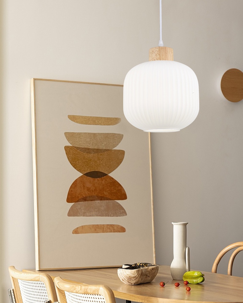 โคมไฟแขวนเพดานแก้วสีขาวลายลอนเส้นตรงมีหัวไม้สไตล์ญี่ปุ่น [JP-8906]