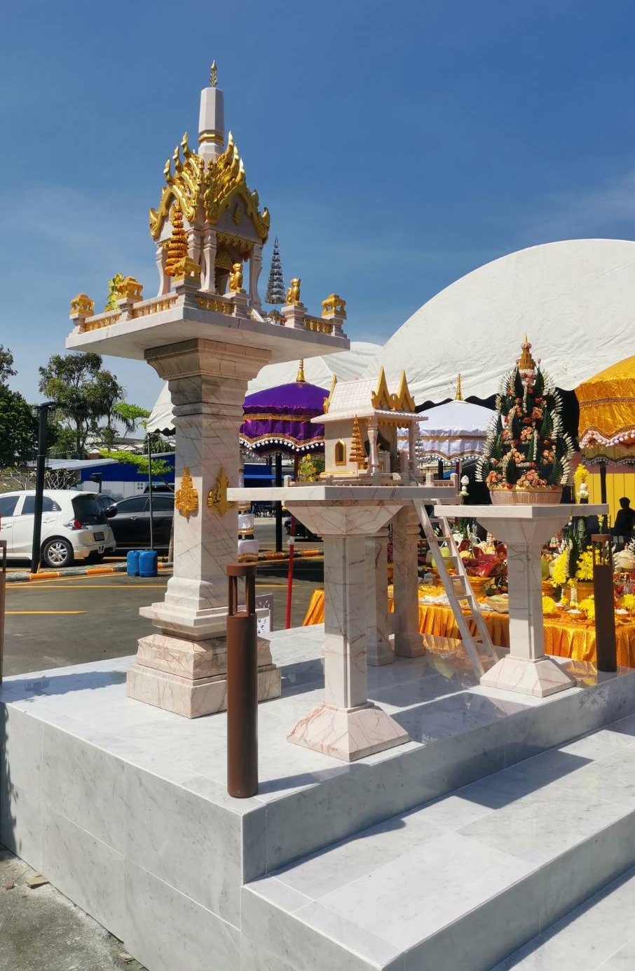 ศาลพระภูมหินอ่อนชมพูพ่นทองทรงจัตุรมุข กว้าง89 ยาว89 ซม