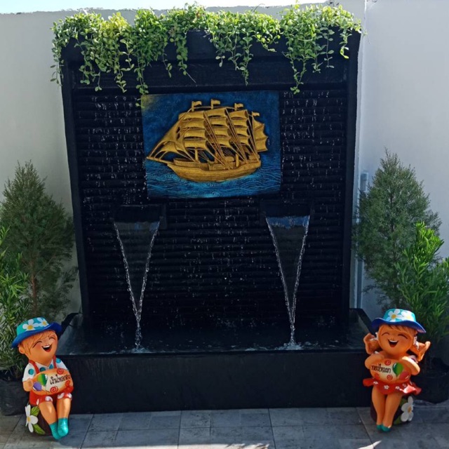 ม่านน้ำตกสำเร็จรูป พร้อมปั๊มน้ำ ราคาถูกที่สุด ม่านน้ำหินกาบ สำเภาทอง นำโชค เสริมฮวงจุ้ย ติดตั้งฟรี กทม. และปริมณฑล