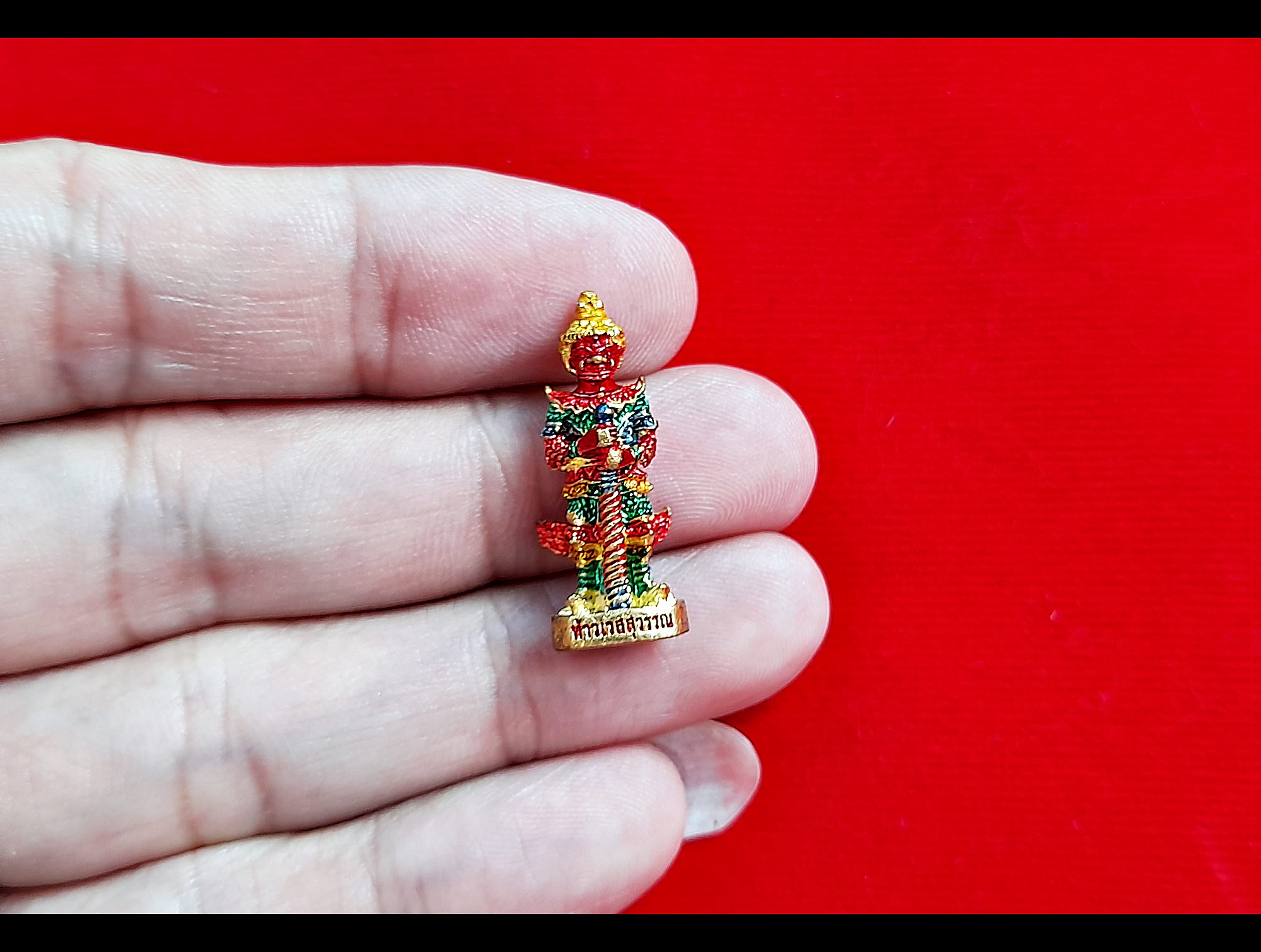 รูปหล่อ ท้าวเวสสุวรรณ (ขนาดพกพาห้อยคอ) เนื้อทองเหลืองลงยา ปี2562 ตอกเลข ตอกโค็ด #รับประกันแท้ - หลวงปุ่หมุน วัดบ้านจาน