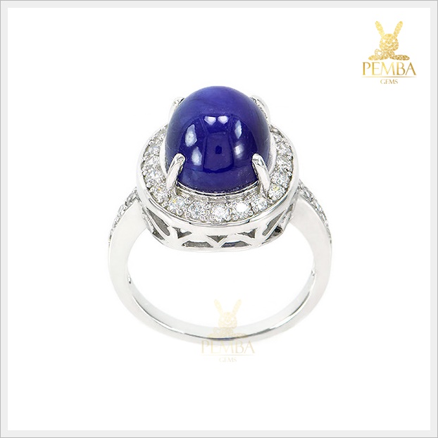 แหวนไพลินแท้ ยอดมณีสีน้ำเงินงดงาม ล้อมเพชรCZ สุดลงตัว แหวนพลอยแท้