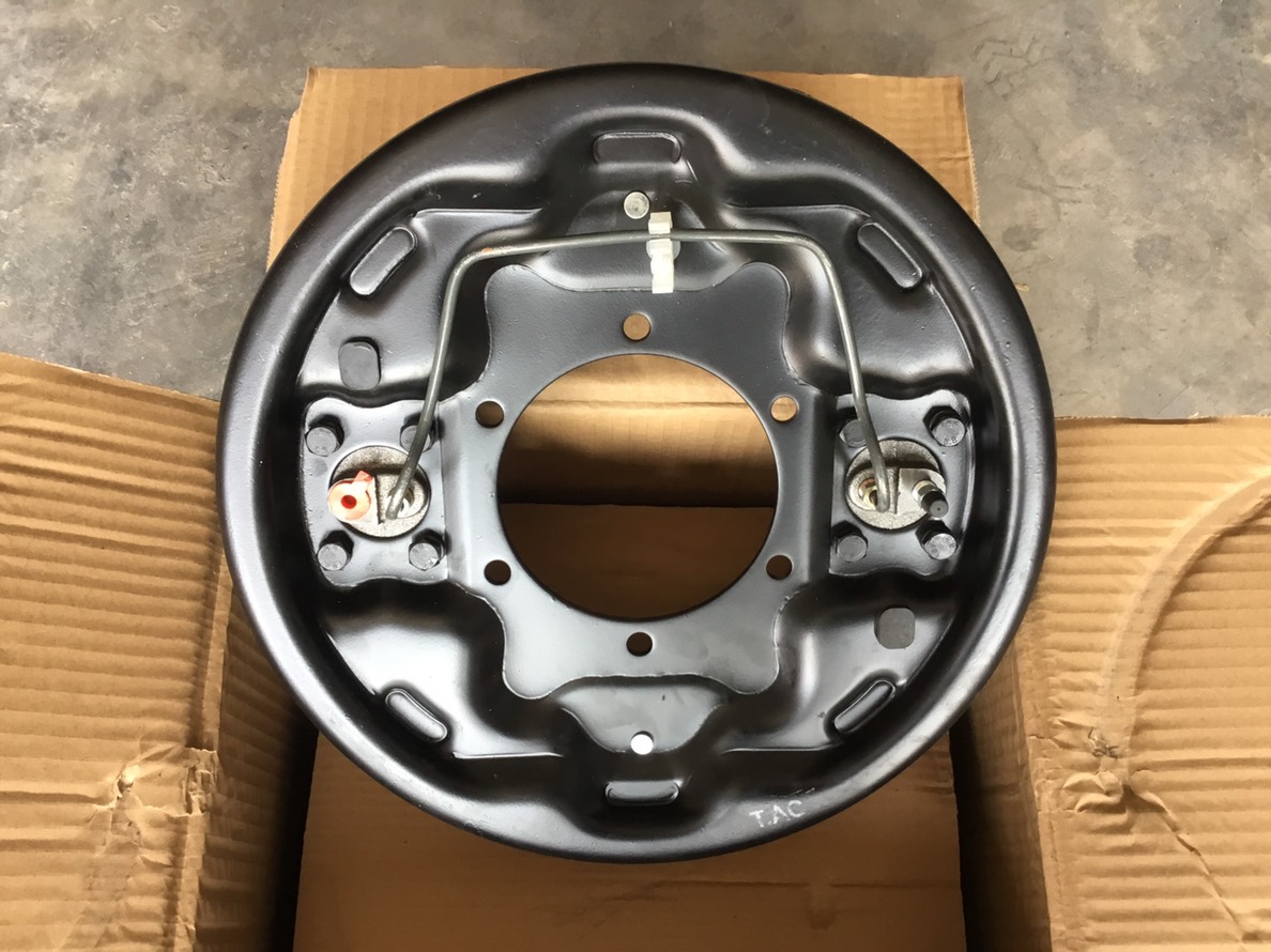 ชุดแผงเบรค (ไม่มีเบรคมือ) Toyota Vigo Revo Isuzu D-max NKR สำหรับ ใช้กับเพลาลอย รถกระบะ รถบรรทุก สินค้าใหม่จากโรงงาน ราคาต่อคู่ L/R