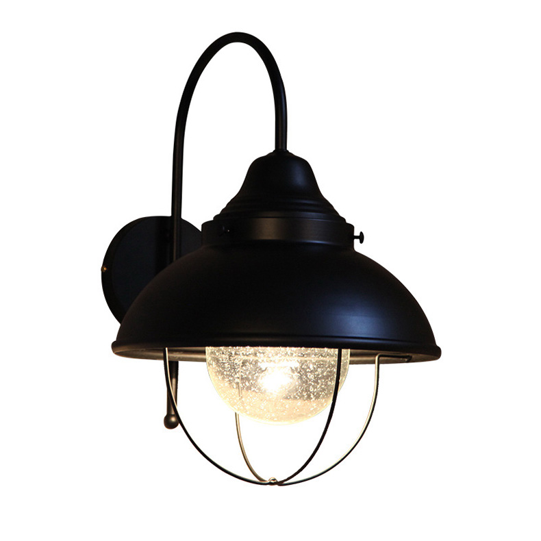 โคมไฟติดผนังสไตล์ American retro ก้านโค้งสีดำมีตะแกรง [KM-1481]