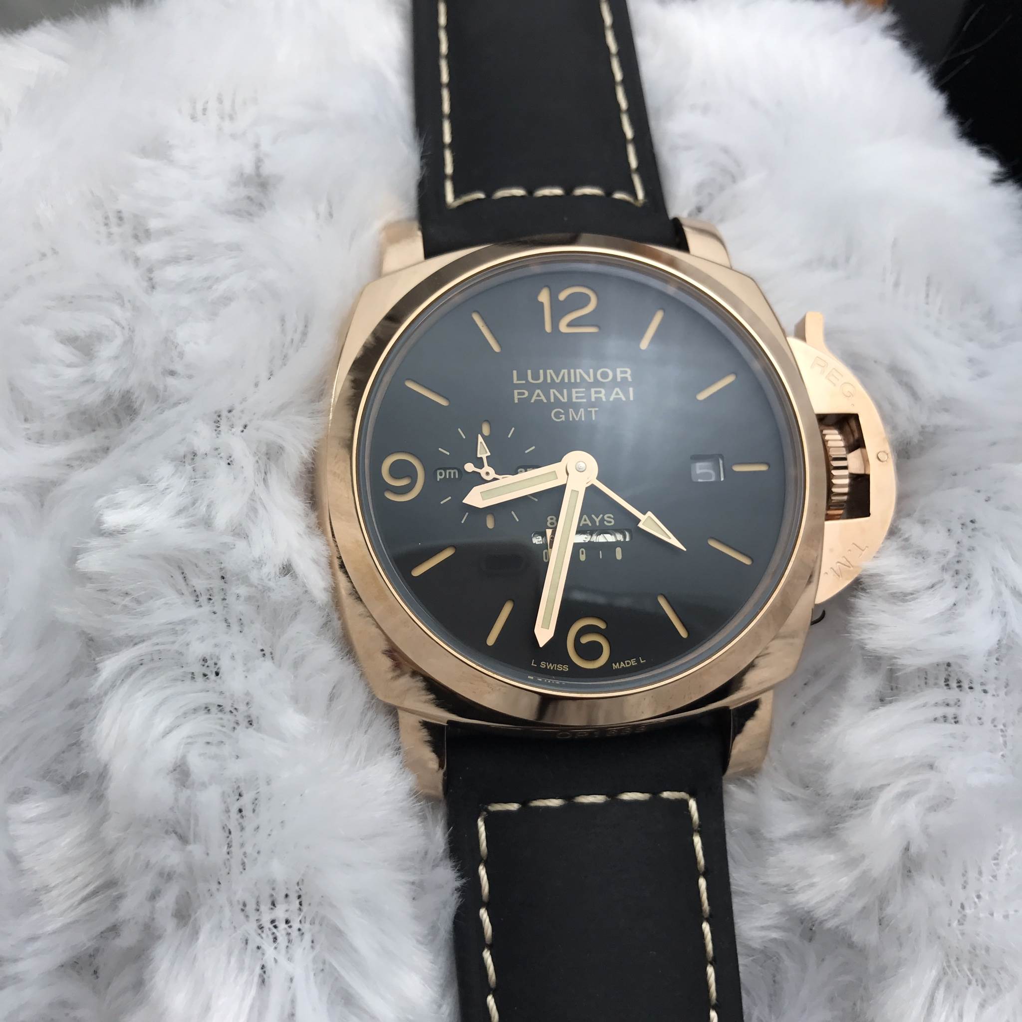 นาฬิกา Panerai รุ่น Luminor 1950 Chrono Monopulsante 8 Days GMT Ceramic (Pam 328) สี Pink Gold สายหนังดำ