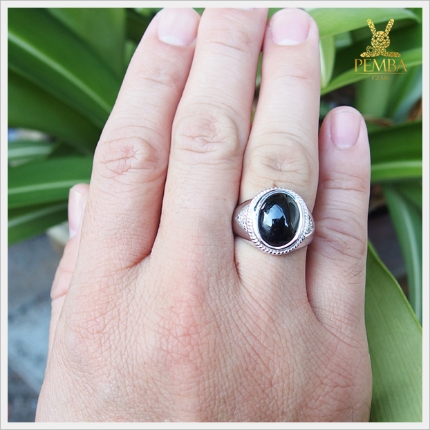 แหวนนิลแท้ เงินแท้925 ชุบทองคำขาว ดีไซน์เรียบๆ อย่างมีสไตล์