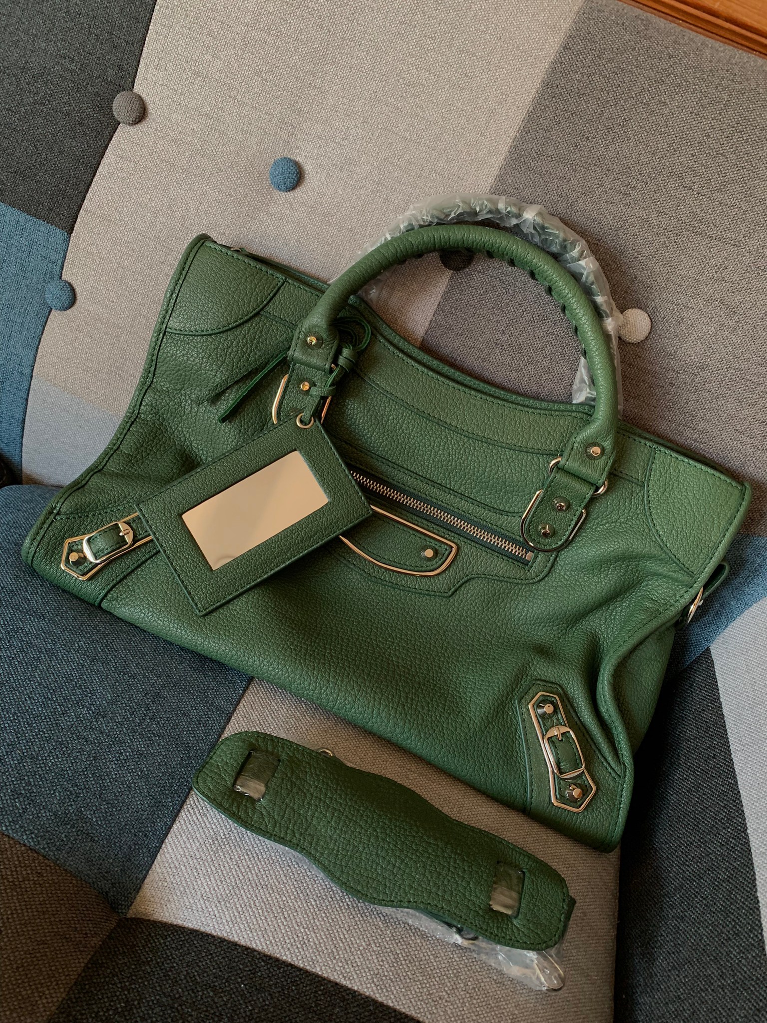 กระเป๋า balen classic city bag 15 นิ้ว มีหลายสี