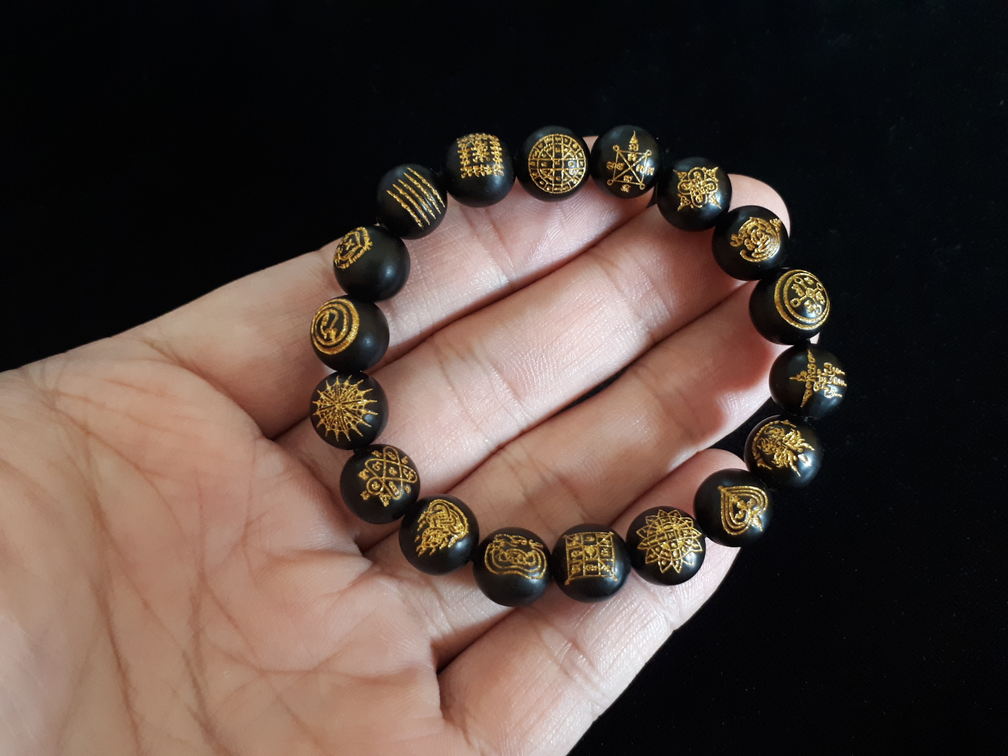 ประคำข้อมือ ไม้พญางิ้วดำแท้ (ยิงต์เลเซอร์ลายยันต์)