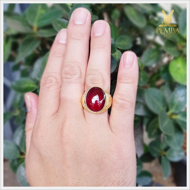 แหวนทับทิมแท้ ทองแท้ สีแดงเข้ม โดดเด่นเต็มๆ นิ้ว(สอบถามราคาได้ค่ะ)