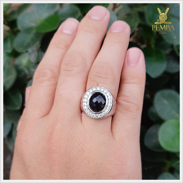 แหวนนิลแท้ เงินแท้925 ชุบทองคำขาว ล้อมเพชรCZ งดงาม เท่อย่างมีสไตล์