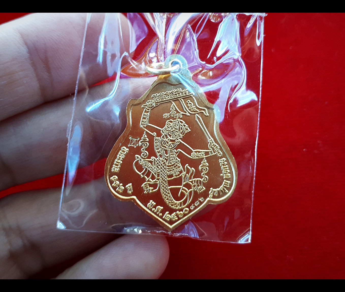 เหรียญ หลวงพ่อกวย หลัง หนุมาน ตัวครู เนื้ออัลปาก้ากะไหล่ทอง - รุ่นแรงครู ปี2560 #รับประกันแท้