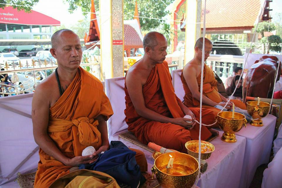 เหรียญโล่ หลังยันต์ครู หนุมาน หลวงพ่อกวย วัดโฆสิตาราม เนื้อทองคำ รุ่นแรงครู ปี2560 #รับประกันแท้